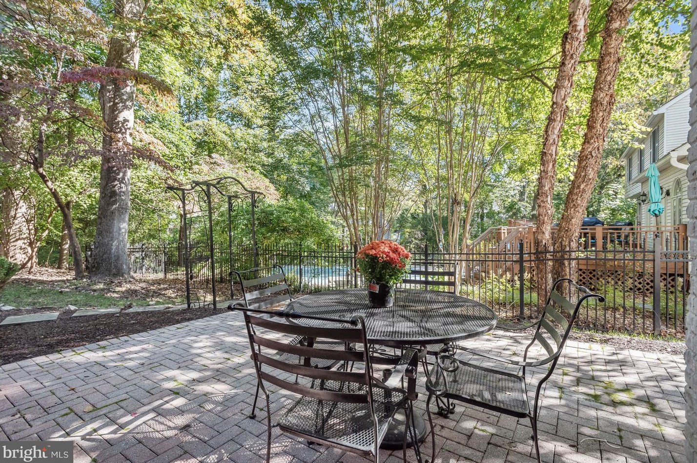 2931 Pebble Bch Dr, Ellicott MD 21042-2182 exterior