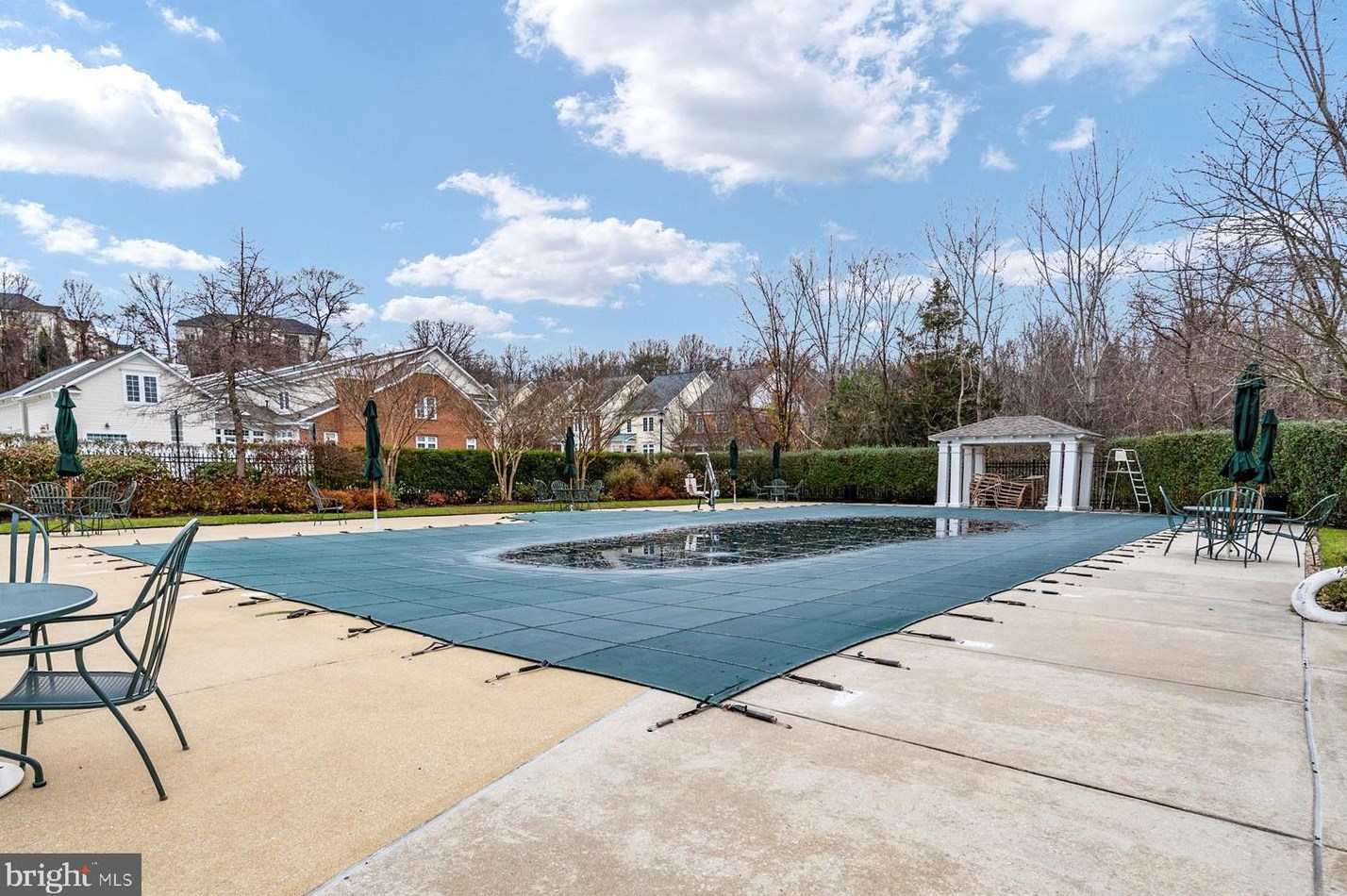 2802 Union Dr, Ellicott MD  21043-3601 exterior