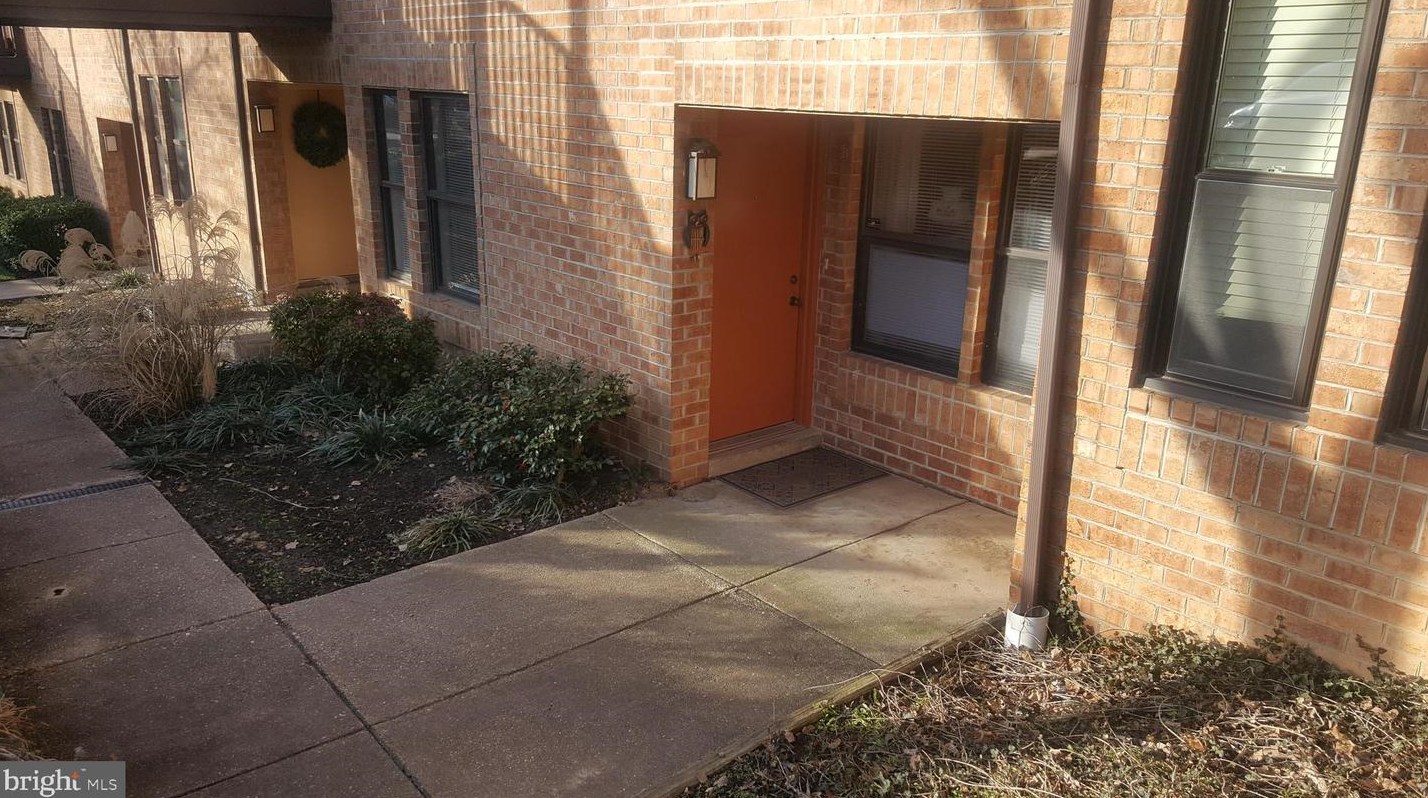7603 Weather Worn Way #b, Columbia, MD 21046