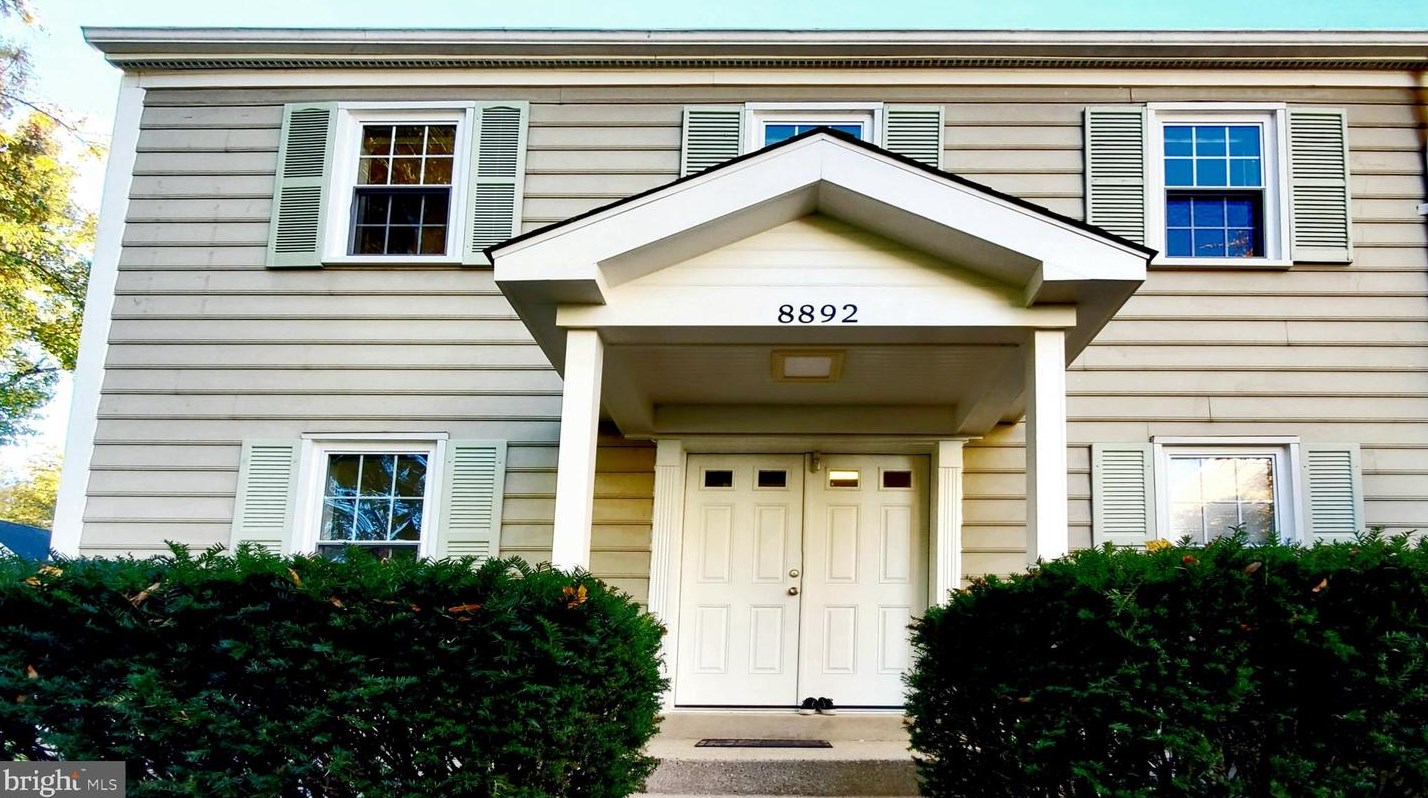 8892 Blade Green Ln, Columbia, MD 21045-2412