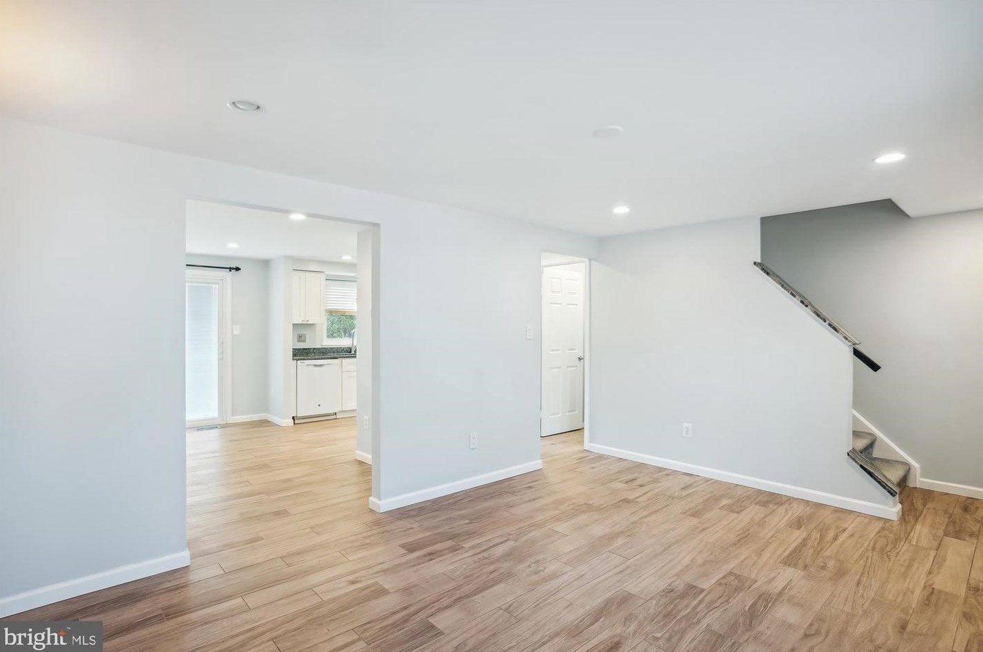 7827 Butterfield Dr, Baltimore MD  21075-6452 exterior
