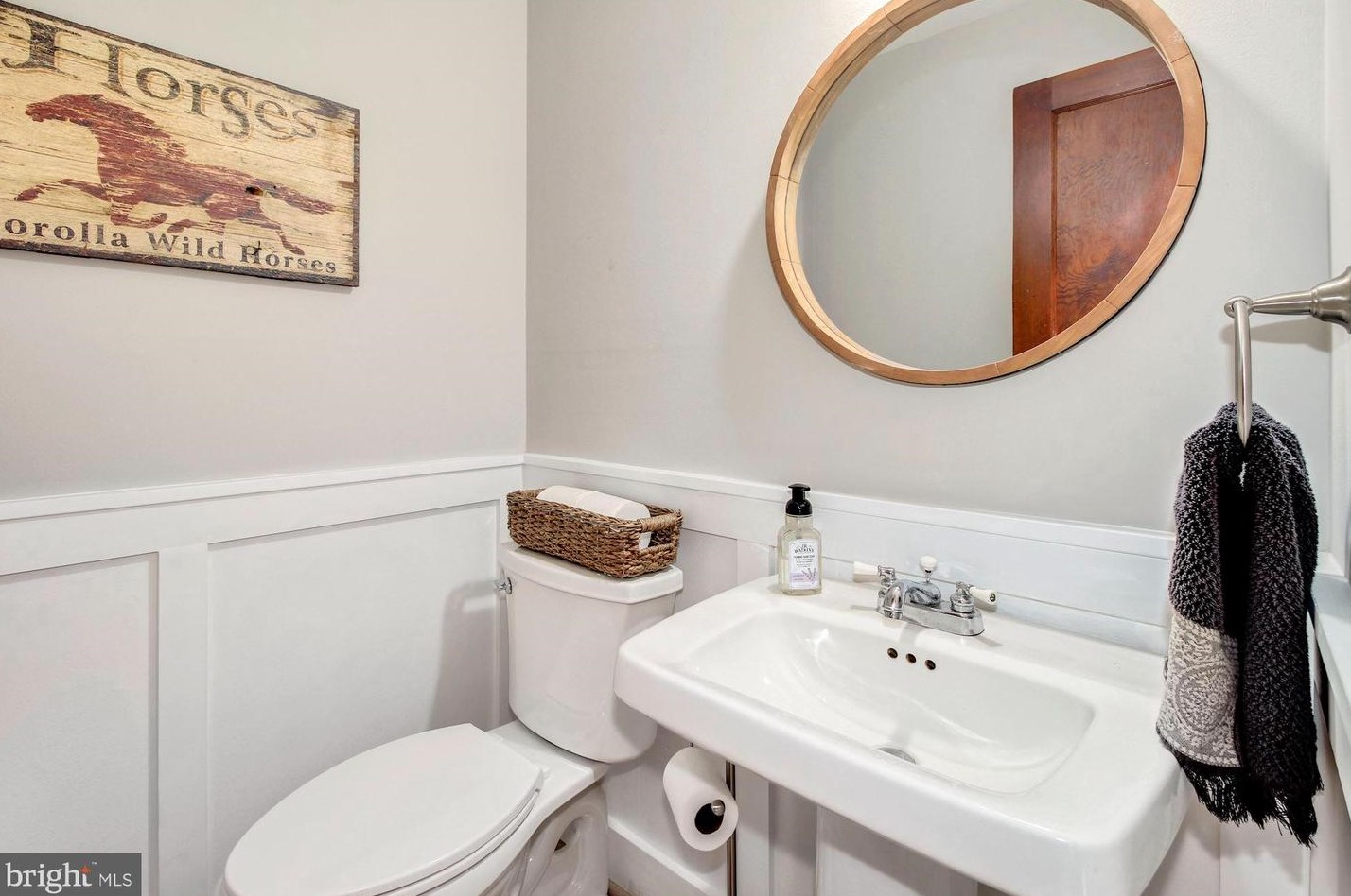 10226 Burnside Dr, Ellicott MD 21042-4804 exterior