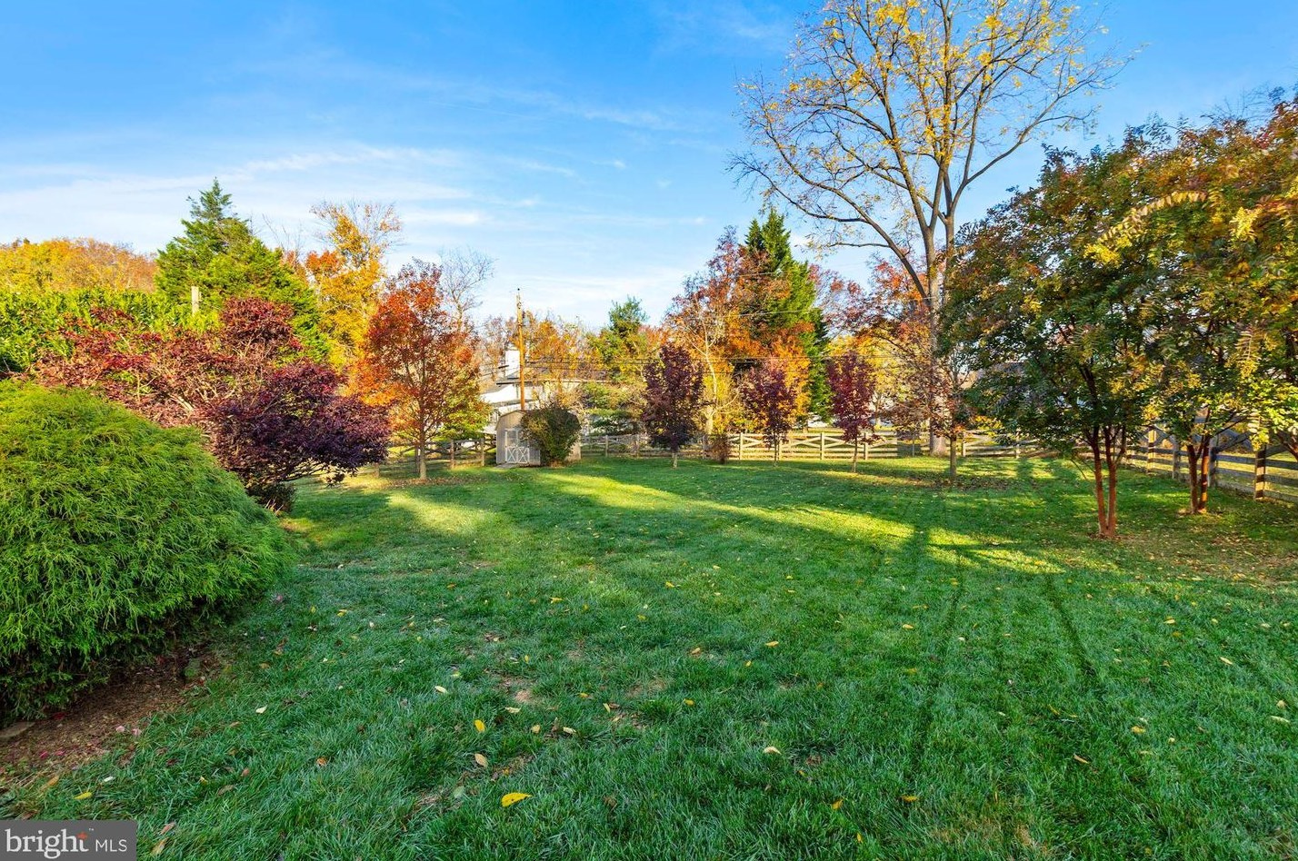 10226 Burnside Dr, Ellicott MD 21042-4804 exterior