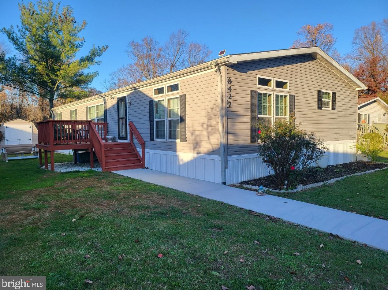 8427 Hazelwood Ct, Jessup, MD 20794