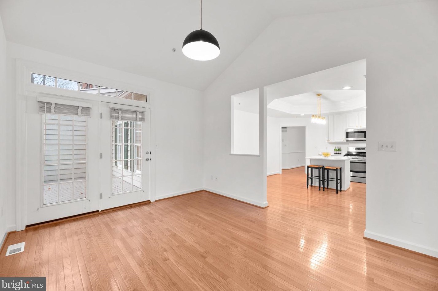 2649 Legends Way, Ellicott MD 21042-2257 exterior