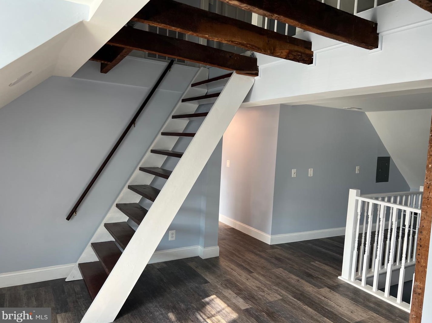 8304 Main St, Ellicott MD  21043-4941 exterior