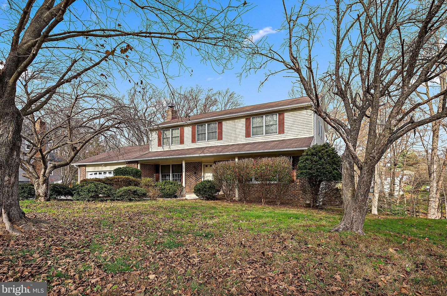 10070 Colonial Dr, Ellicott, MD 21042-6201