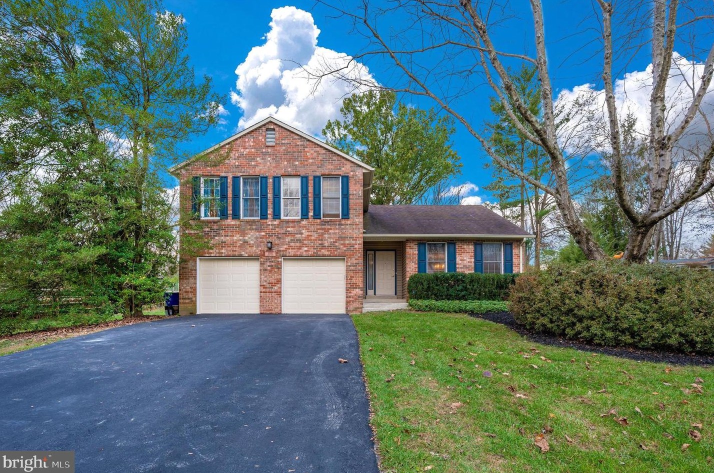 10106 Labelle Ct, Ellicott MD 21042-6257 exterior