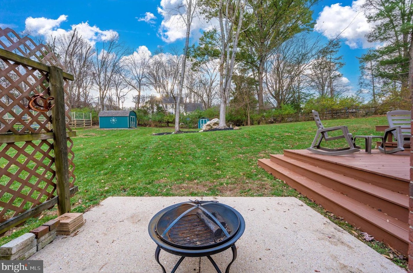 10106 Labelle Ct, Ellicott MD 21042-6257 exterior