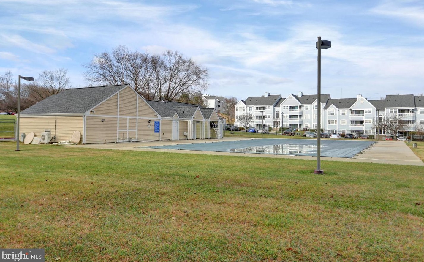 8561 Falls Run Rd, Ellicott MD 21043-7325 exterior