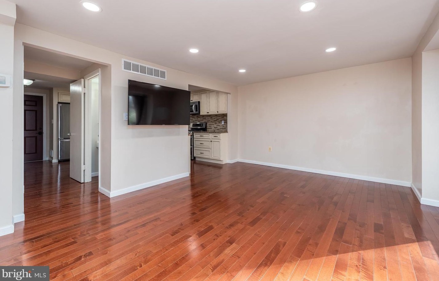 5466 Endicott Ln, Columbia, MD 21044-1847
