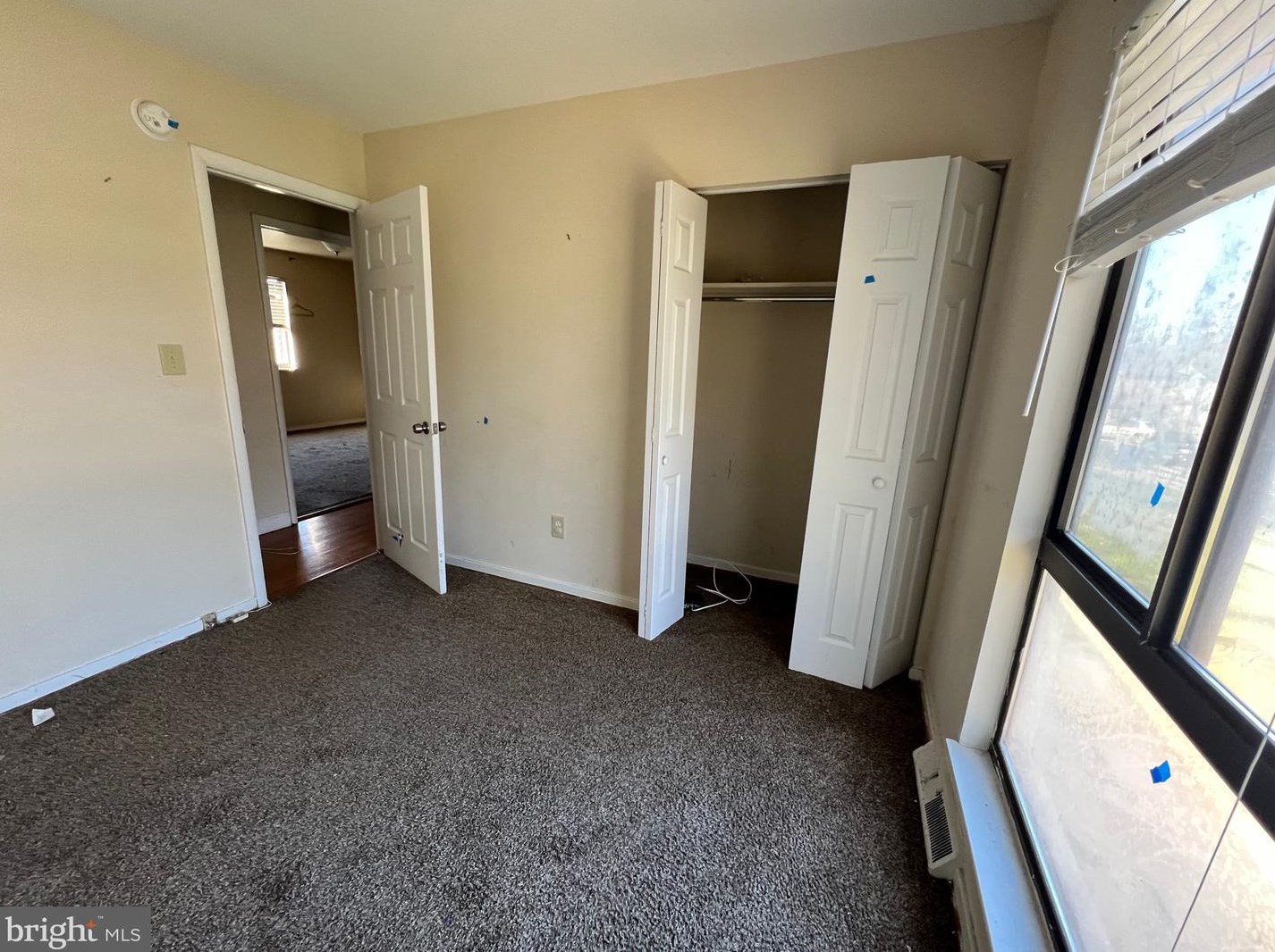 5429 Wolf River Ln, Columbia MD 21045-2258 exterior