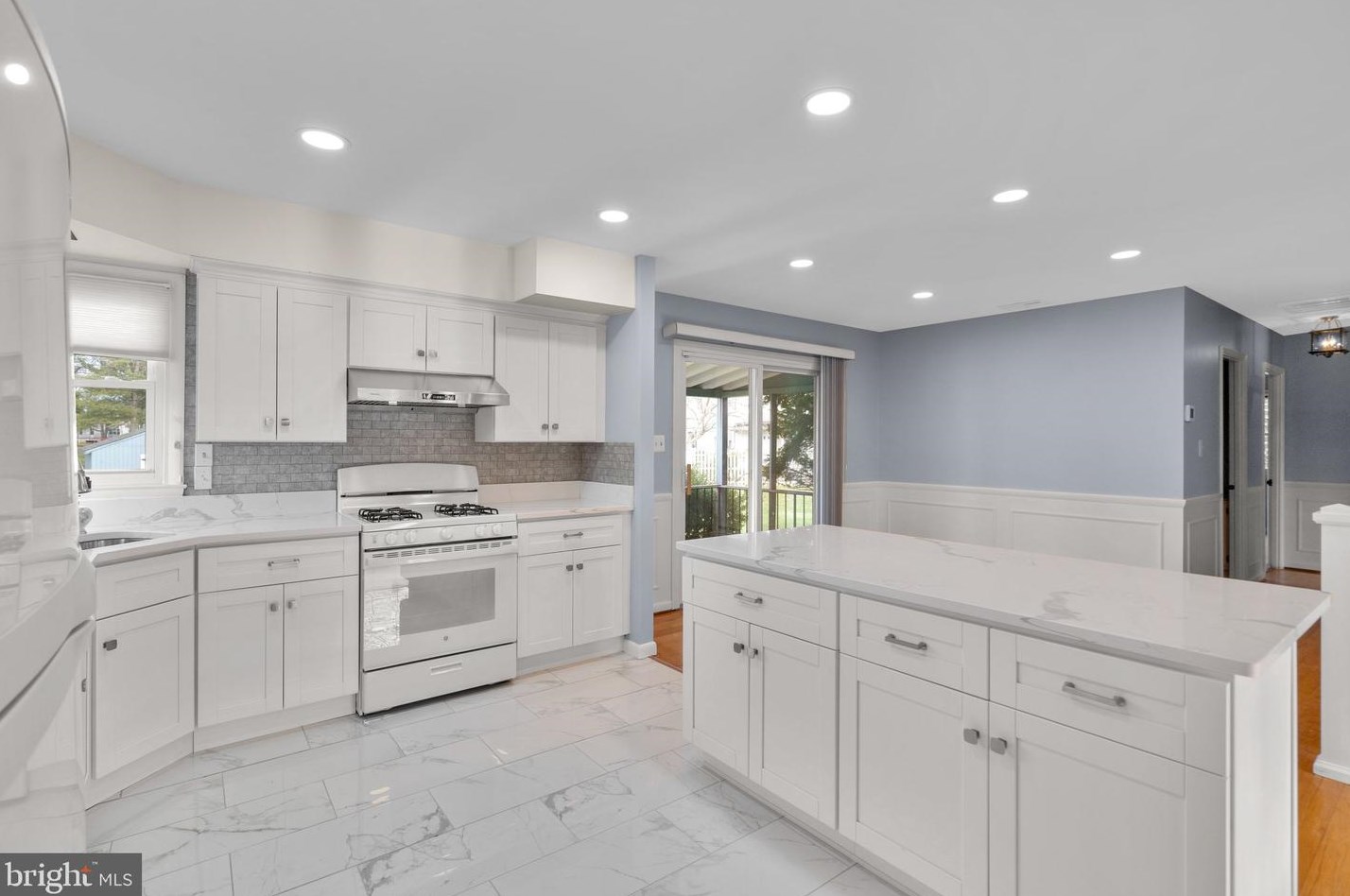 4627 Live Oak Ct, Ellicott MD  21043-6718 exterior