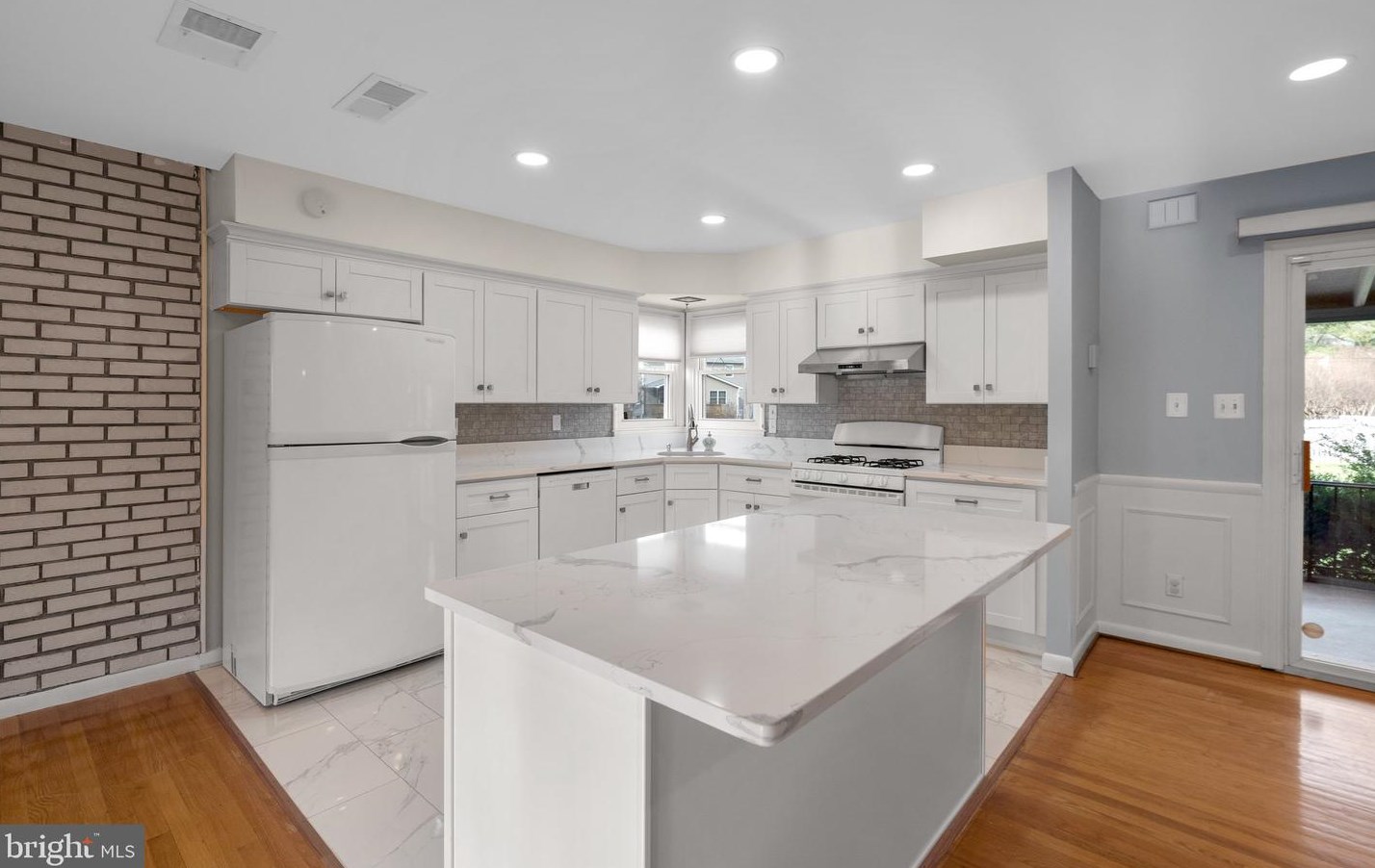 4627 Live Oak Ct, Ellicott MD  21043-6718 exterior