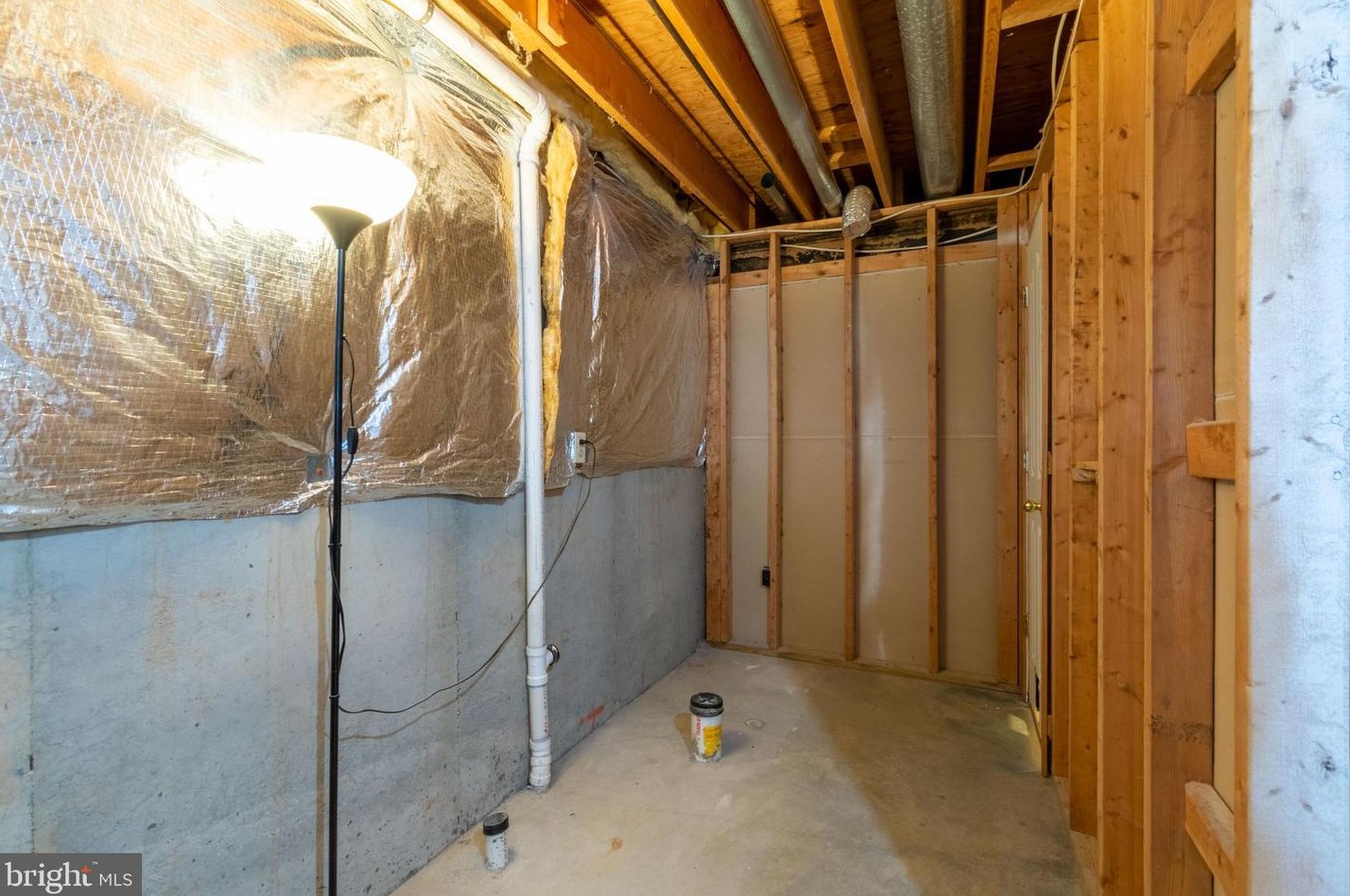 5484 Wooded Way, Columbia MD  21044-5722 exterior