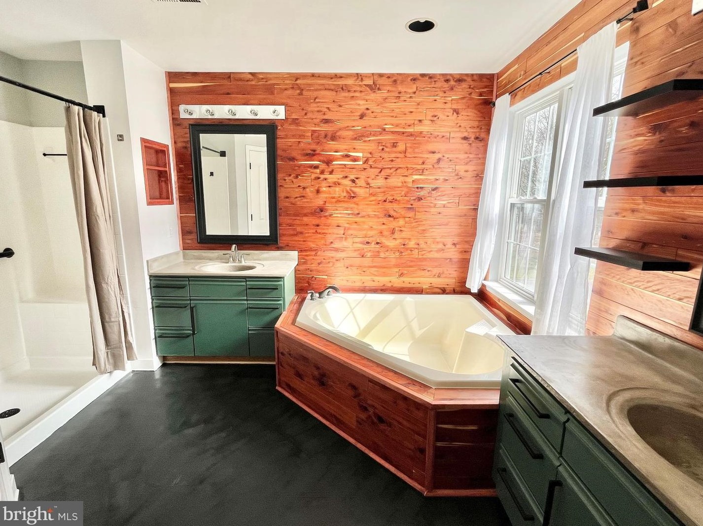 5484 Wooded Way, Columbia MD  21044-5722 exterior