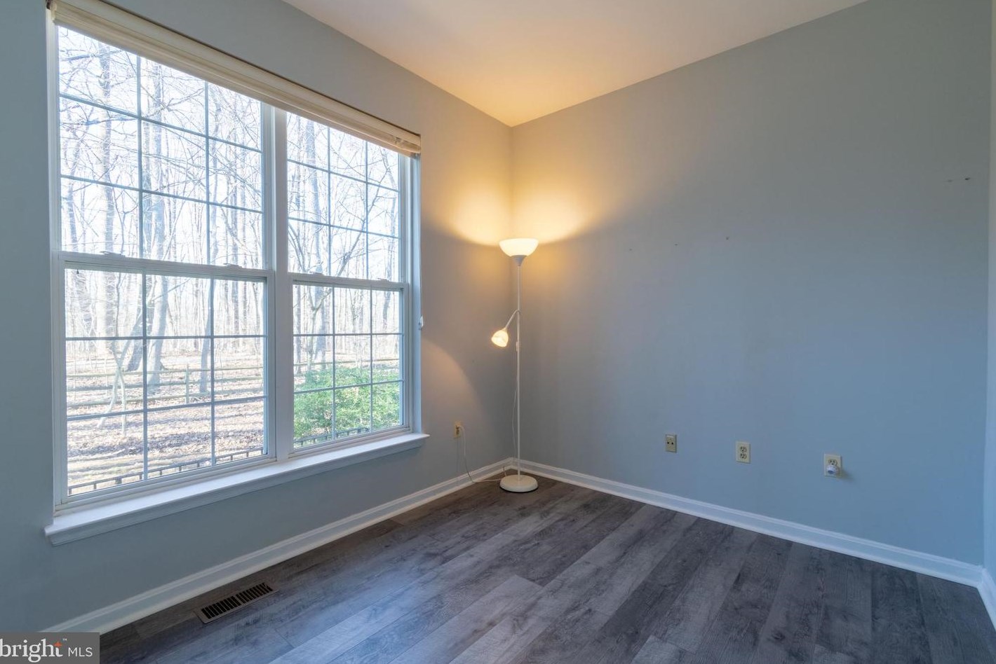 5484 Wooded Way, Columbia MD  21044-5722 exterior