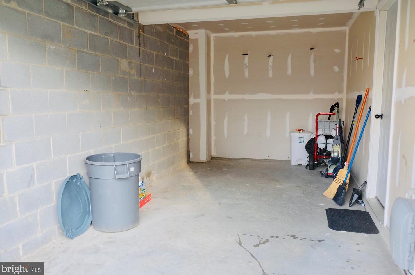7178 Deep Falls Way # 220, Baltimore, MD