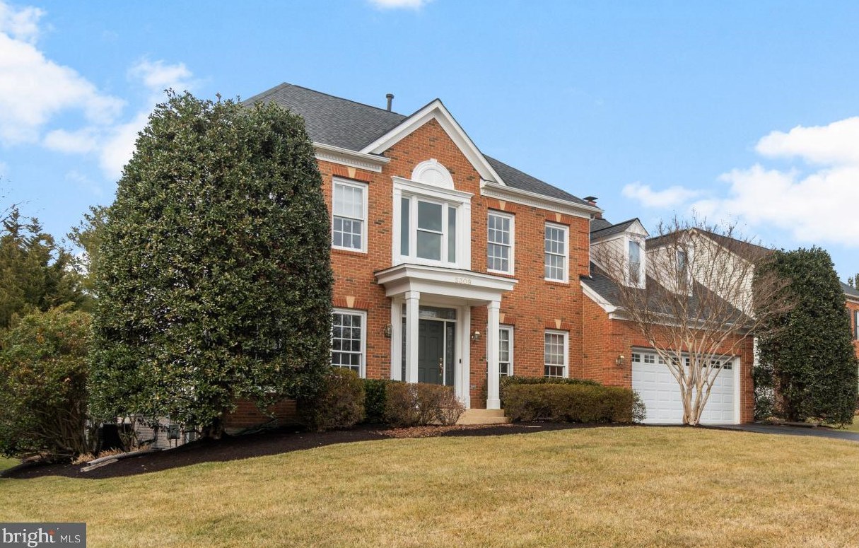 5309 Lynn Ln, Ellicott, MD 21043-6502