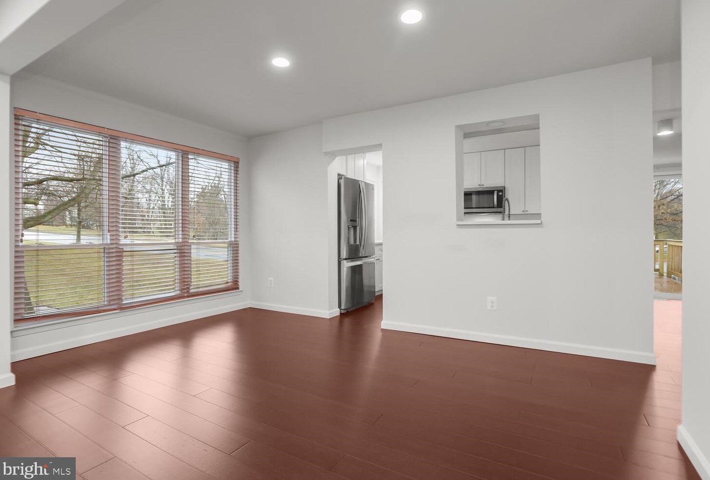 8206 Tall Trees Ct, Ellicott MD  21043-6942 exterior