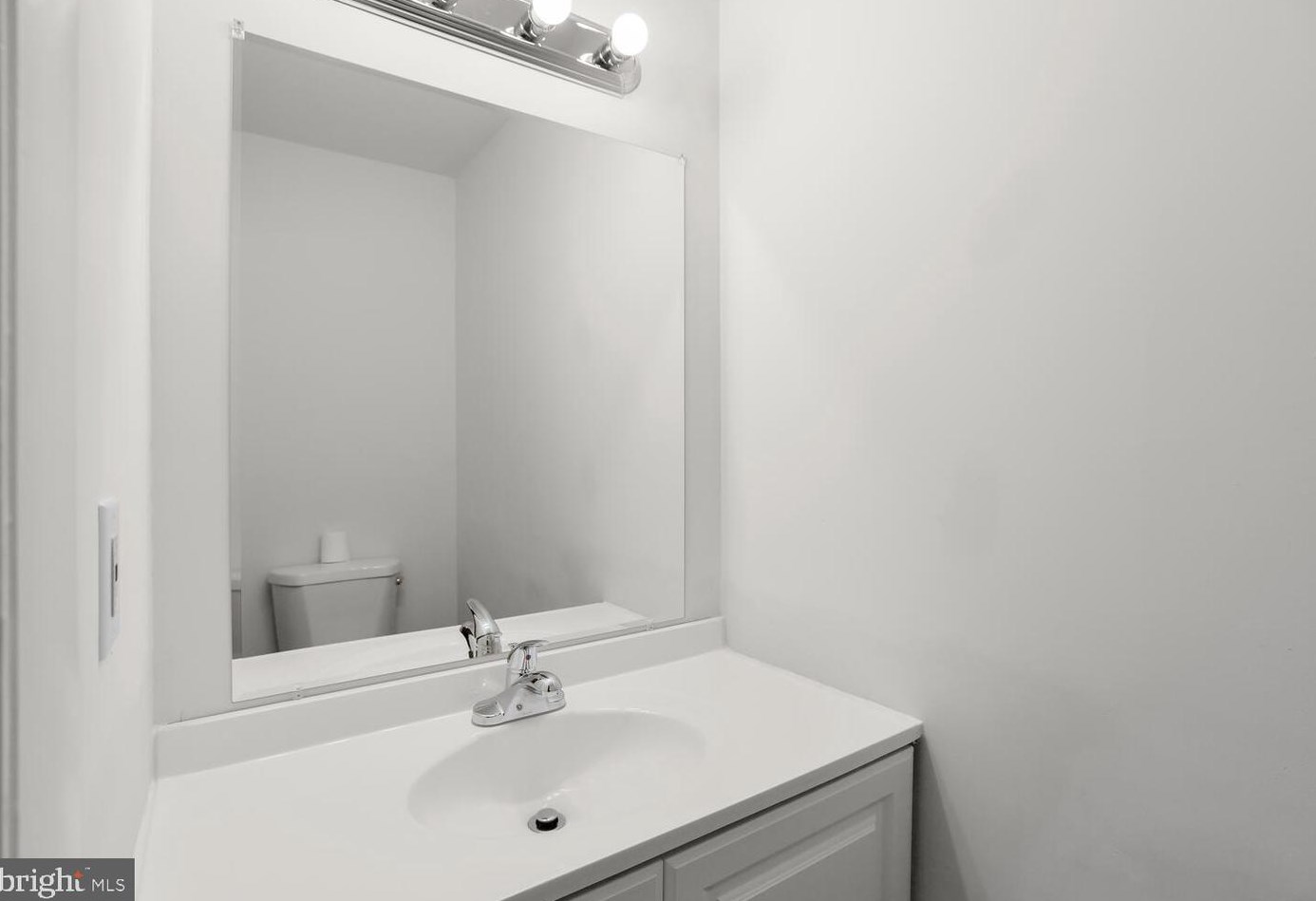 8206 Tall Trees Ct, Ellicott MD  21043-6942 exterior