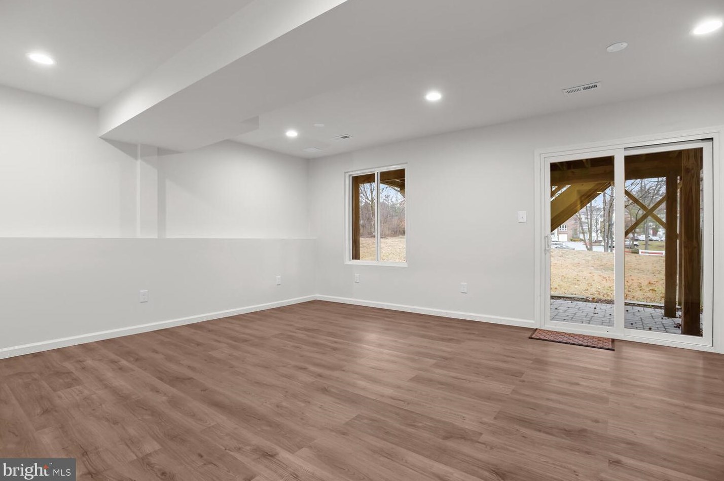 8206 Tall Trees Ct, Ellicott MD  21043-6942 exterior