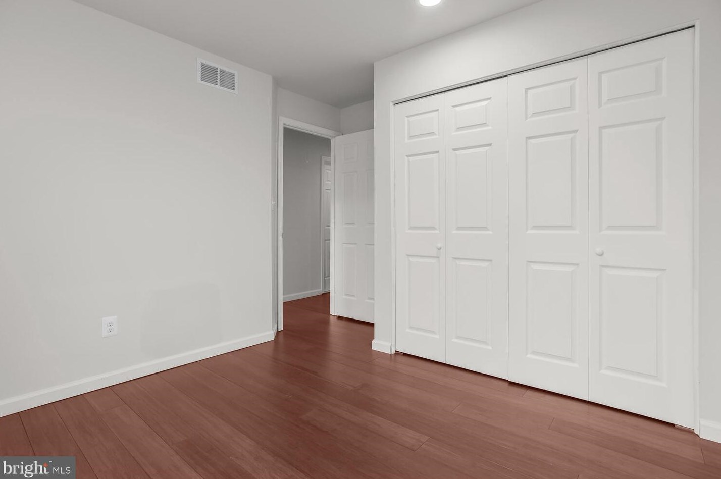 8206 Tall Trees Ct, Ellicott MD  21043-6942 exterior