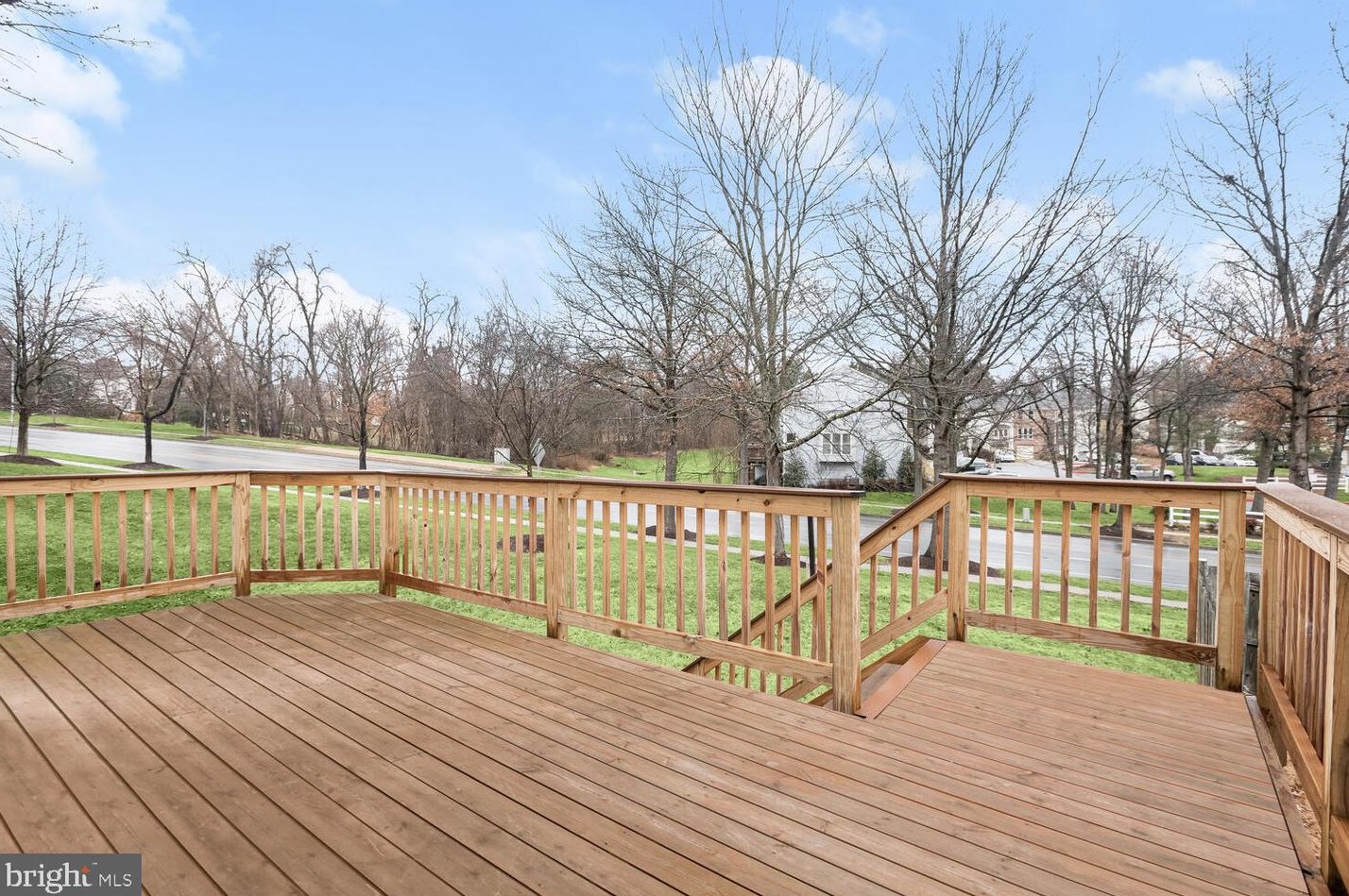 8206 Tall Trees Ct, Ellicott MD  21043-6942 exterior