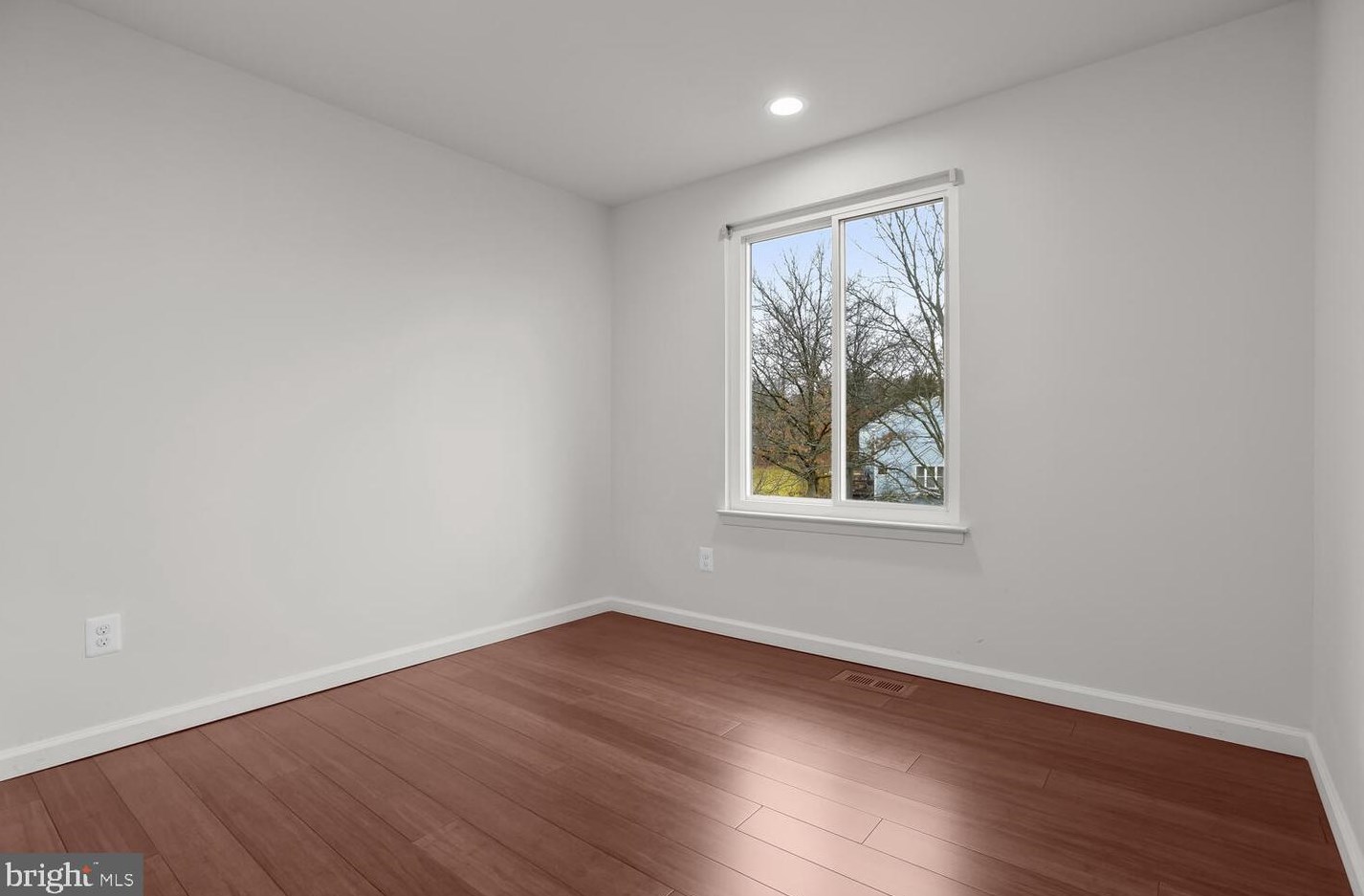 8206 Tall Trees Ct, Ellicott MD  21043-6942 exterior