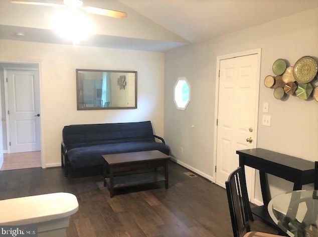 8230 Elberta Dr, Ellicott MD  21043-6665 exterior