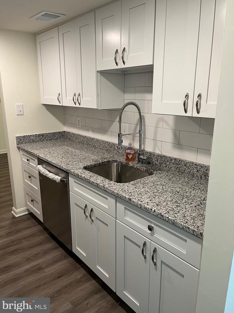 9107 Bronze Bell Cir, Columbia MD  21045-2929 exterior