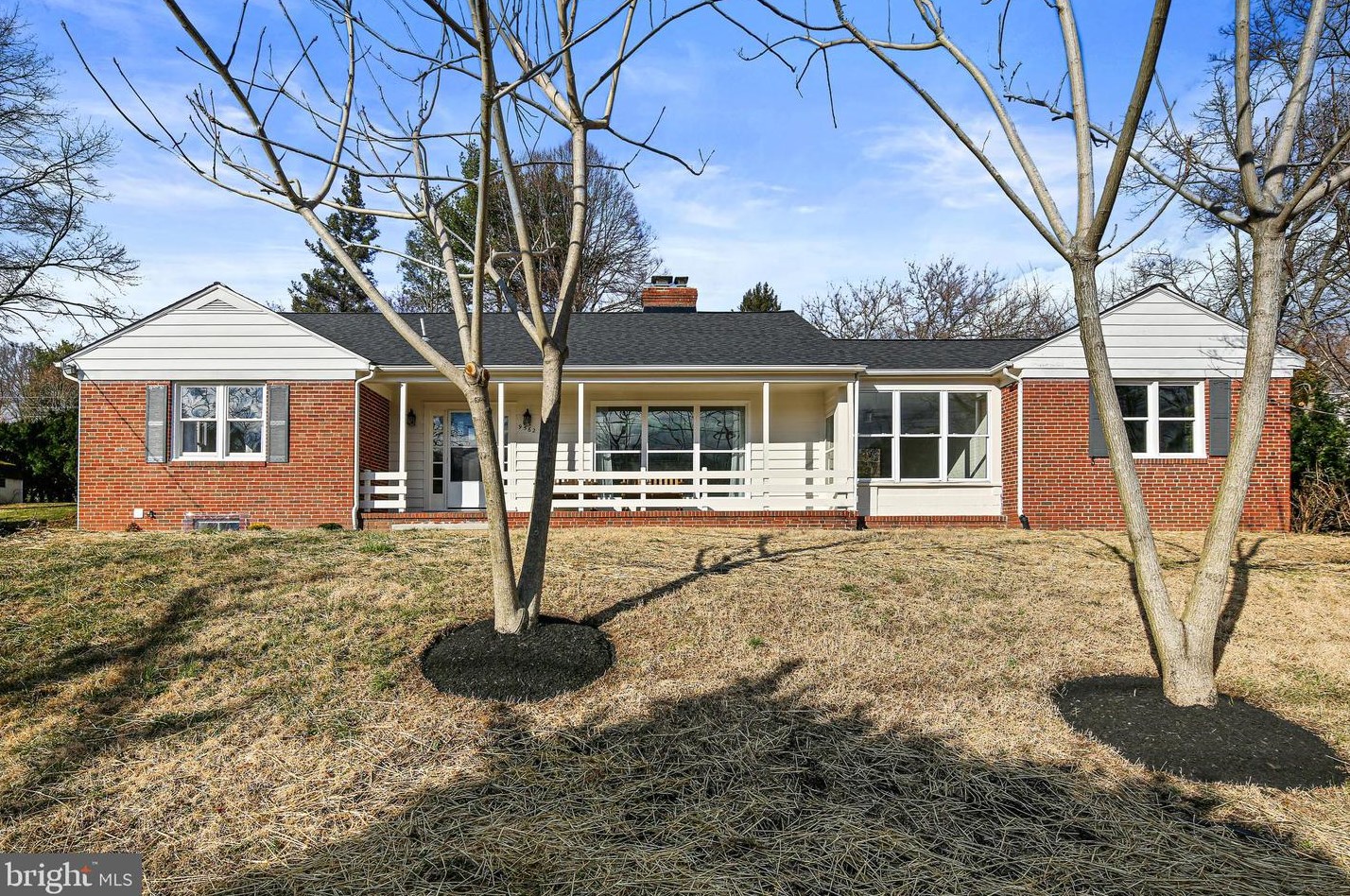 9562 Frederick Rd, Ellicott MD  21042-3710 exterior