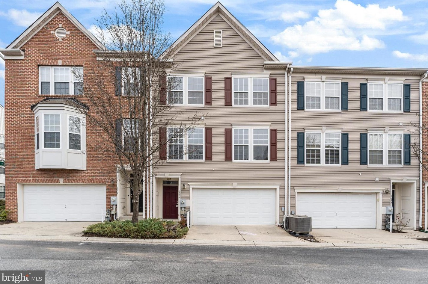 7096 Water Oak Rd, Baltimore MD  21075-6525 exterior