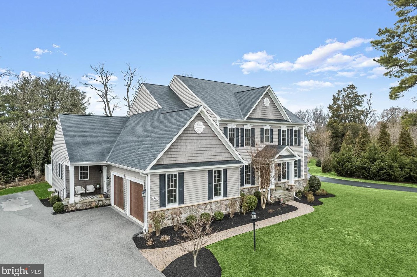 4957 Clearwater Dr, Ellicott, MD 21043-6682