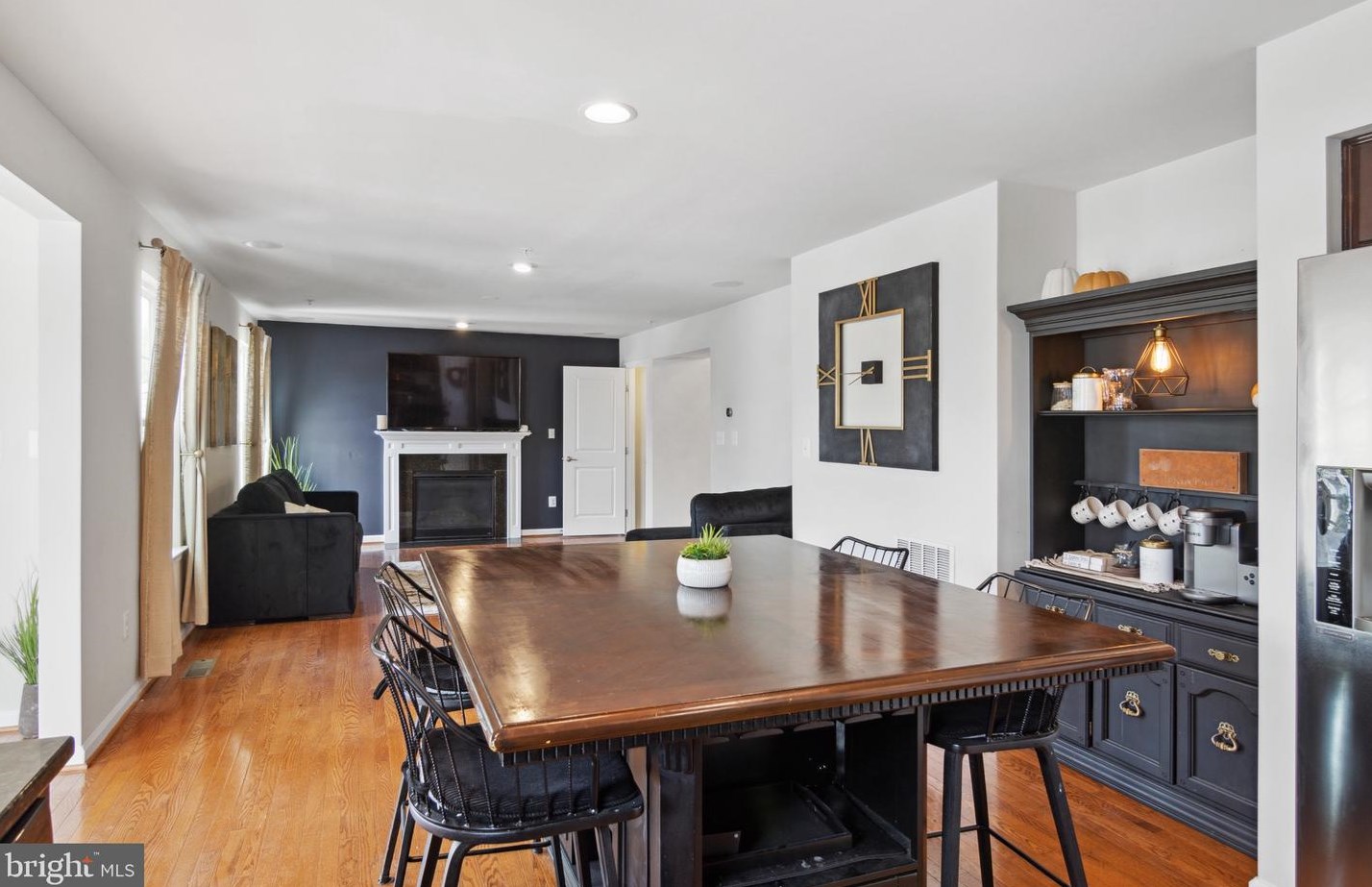 7032 Lennox Ave, Baltimore MD  21075-6315 exterior