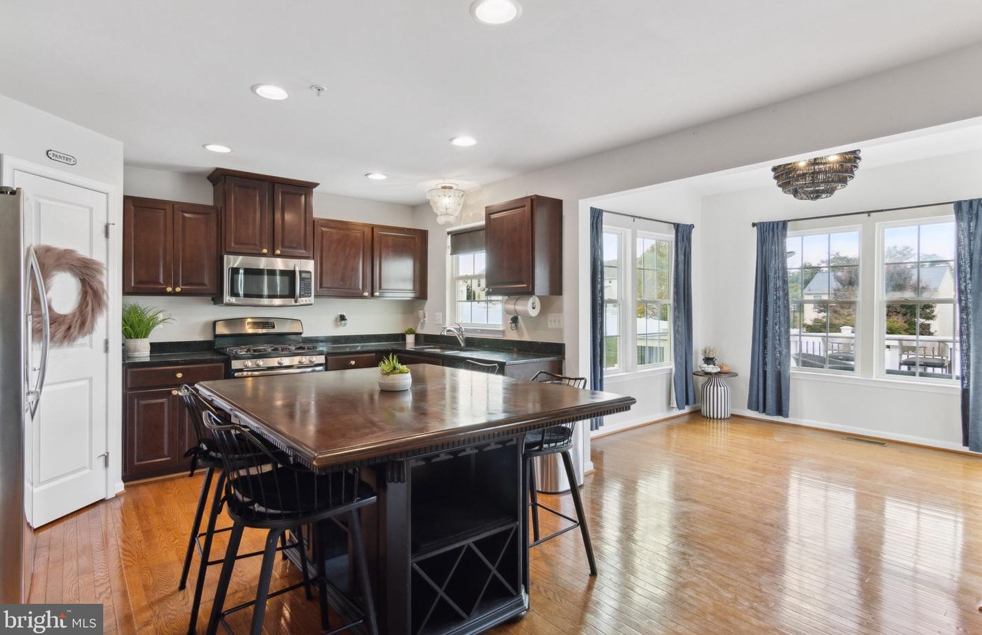 7032 Lennox Ave, Baltimore MD  21075-6315 exterior