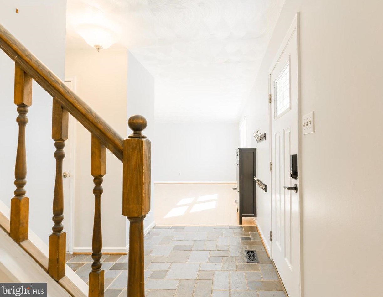 4730 Hale Haven Dr, Ellicott MD  21043-6669 exterior