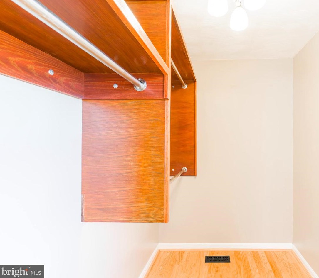 4730 Hale Haven Dr, Ellicott MD  21043-6669 exterior