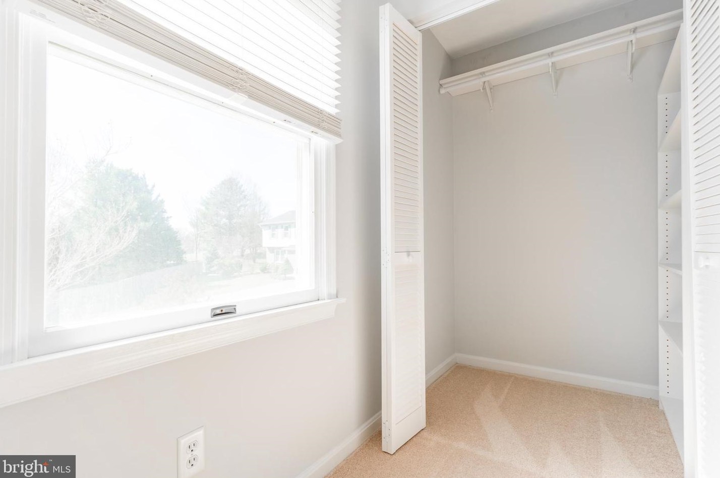 4730 Hale Haven Dr, Ellicott MD  21043-6669 exterior