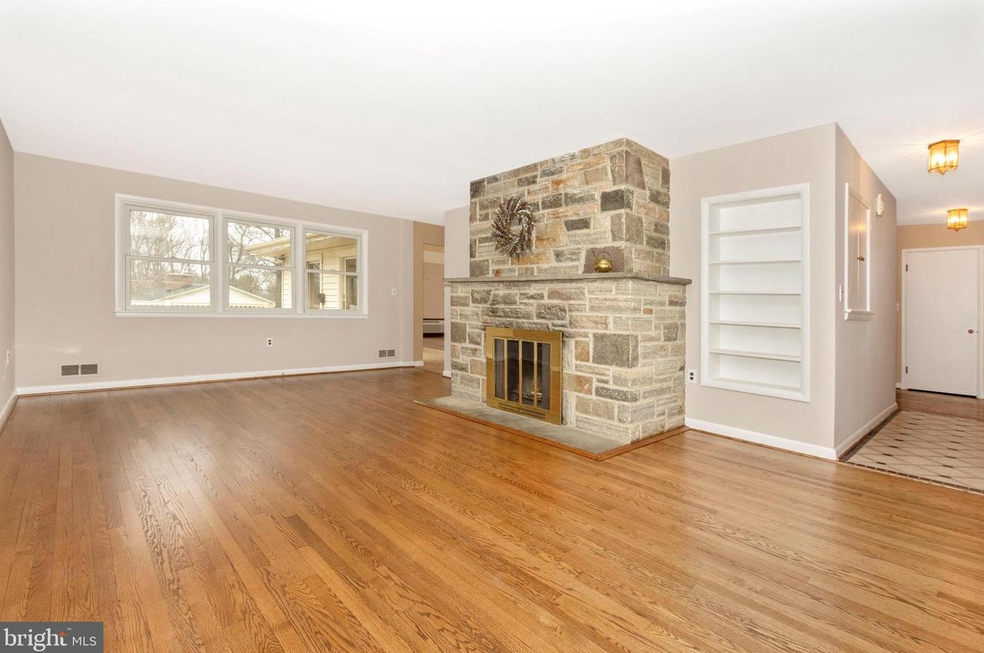 8901 Wilton Ave, Ellicott, MD 21043-1933