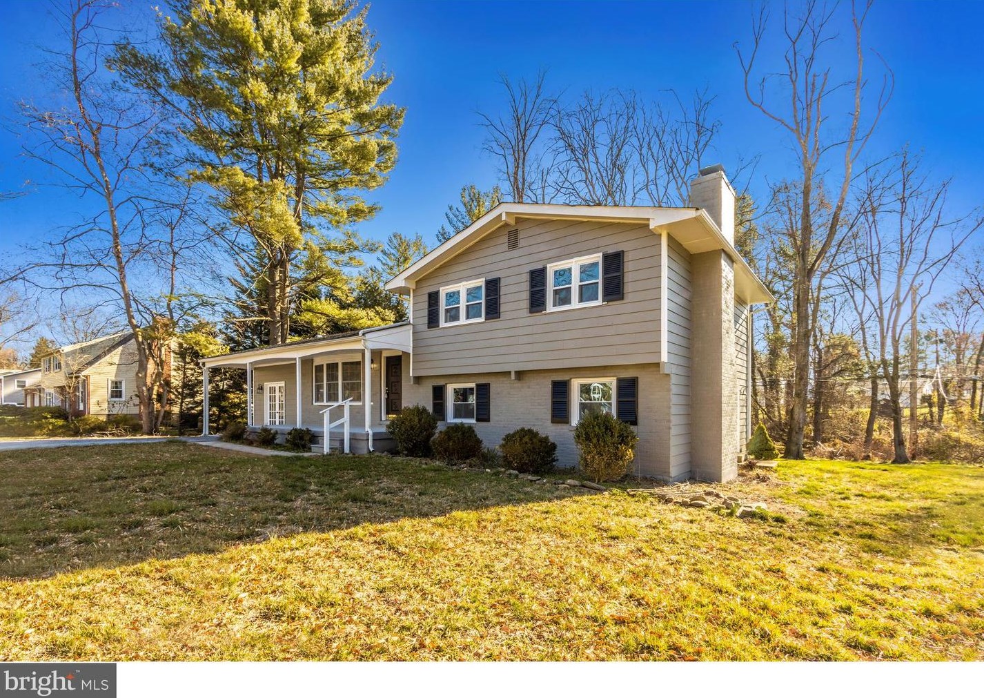 2817 Greenway Dr, Ellicott MD  21042-2524 exterior