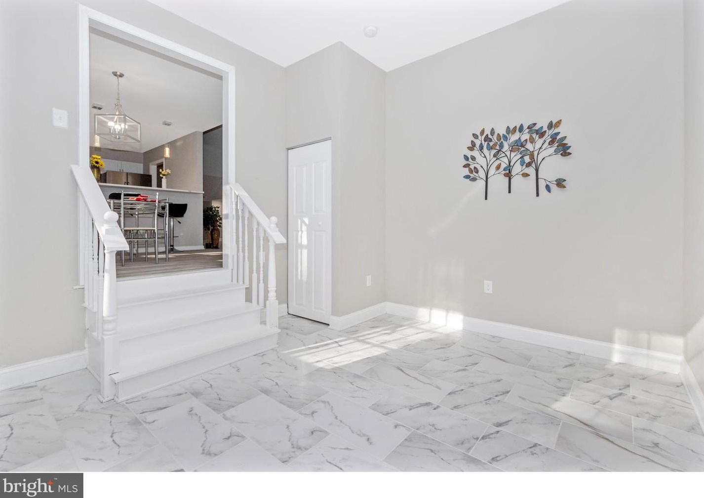 2817 Greenway Dr, Ellicott MD  21042-2524 exterior