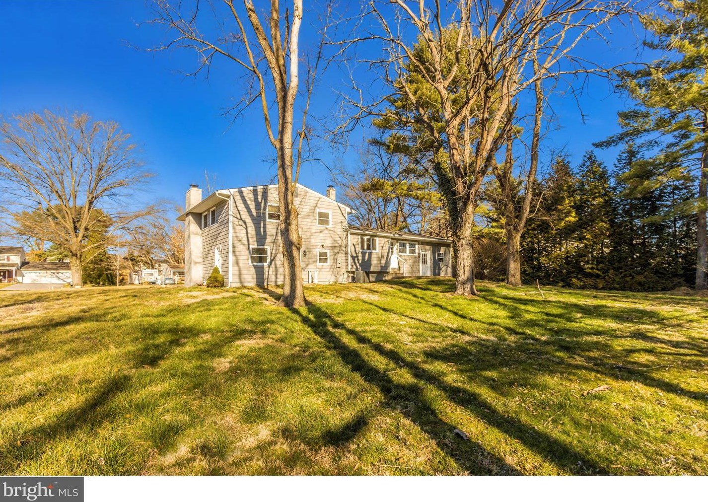 2817 Greenway Dr, Ellicott MD  21042-2524 exterior