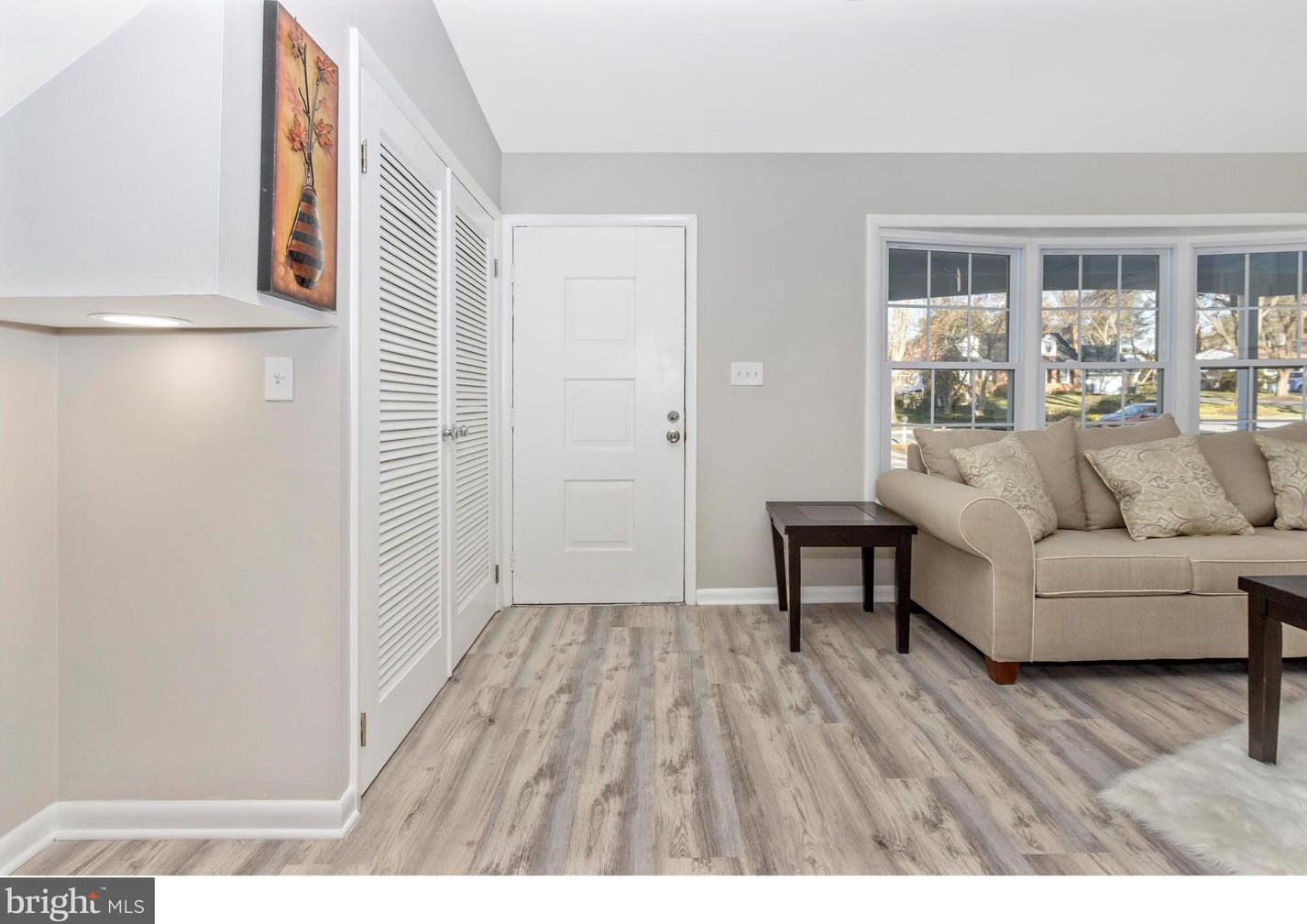 2817 Greenway Dr, Ellicott MD  21042-2524 exterior