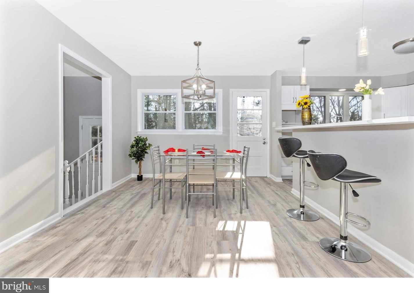 2817 Greenway Dr, Ellicott MD  21042-2524 exterior