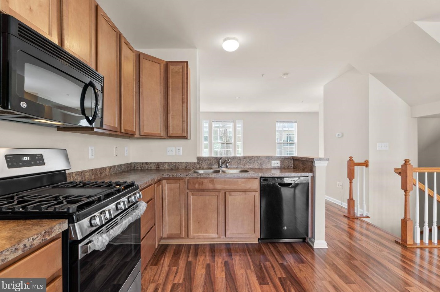 7521 Hearthside Way, Baltimore MD  21075-6278 exterior