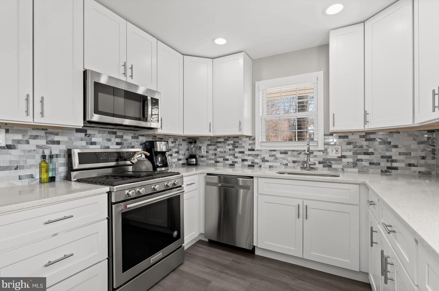 5357 Mad River Ln, Columbia MD  21044-1819 exterior