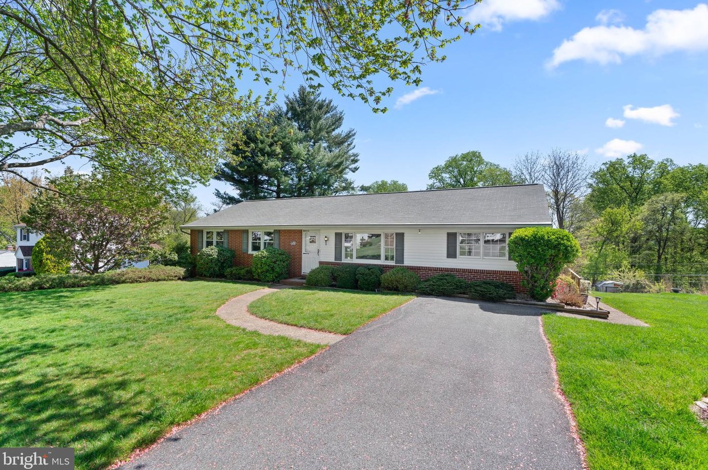 2617 Liter Dr, Ellicott, MD 21042-1733