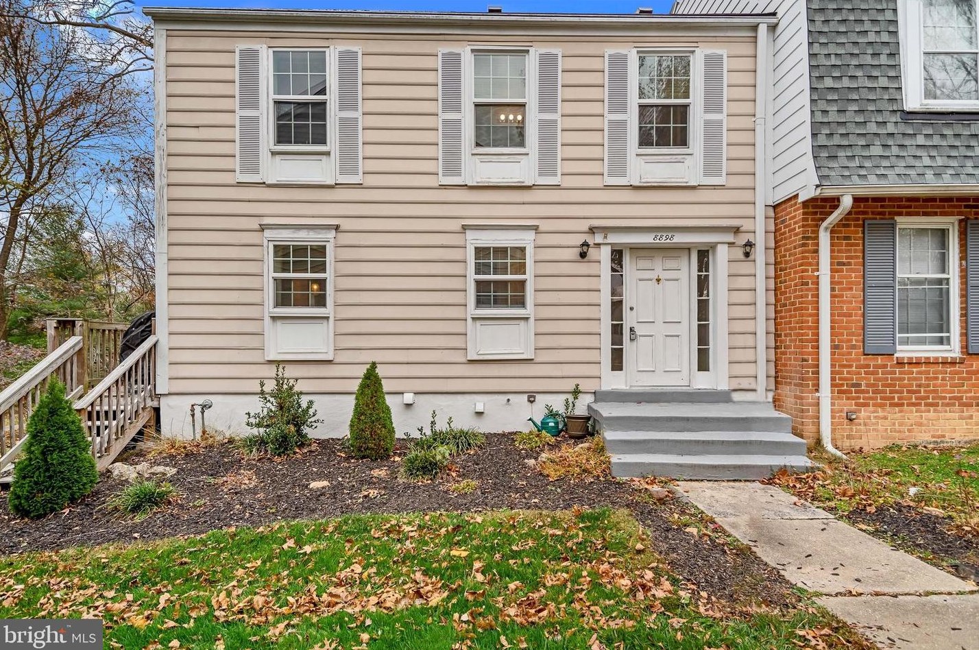 8898 Blade Green Ln, Columbia, MD 21045-2412