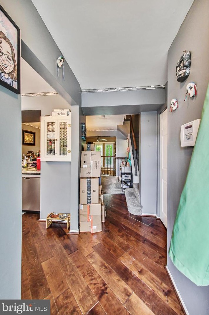 6984 Ducketts Ln, Baltimore, MD 21075-6179